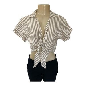 Blush cropped tie up shirt size L